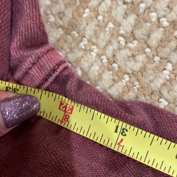 Men’s 40x32 Joe’s Jeans burgundy color - Picture 8 of 15